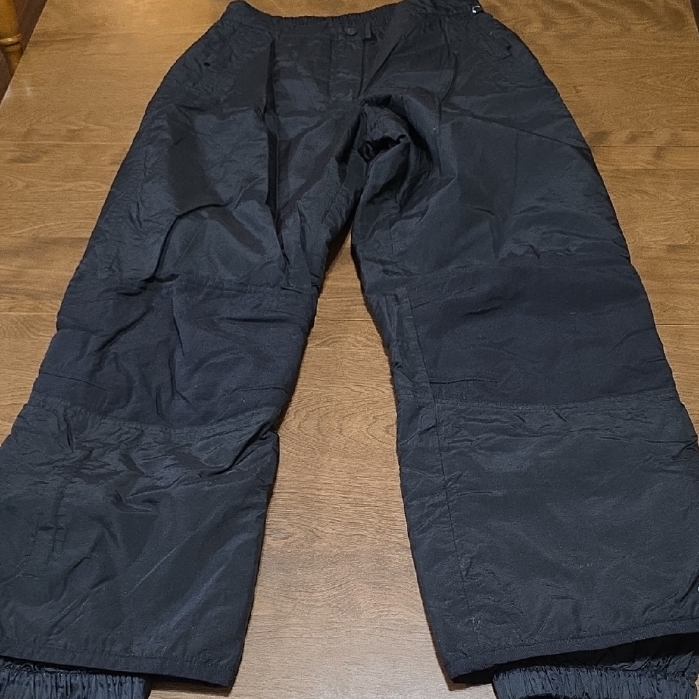 Black Dot Snow/Ski Black Pants Size M Waterproof 100% Nylon‎ Style No O54807